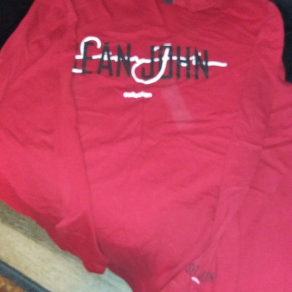 Jeans and longsleve tee shirt - Picture 4 of 4